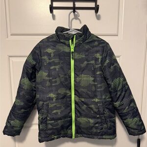 Kids Swiss Tech Camouflage Puffer Jacket with Neon Accents, Size 6/7